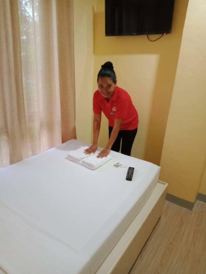 B&S Orchids Suites Hotel Dipolog Kültér fotó